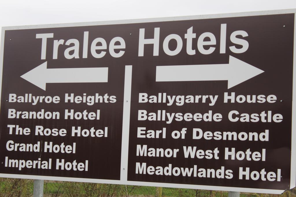 Breenville Farm House Tralee Bagian luar foto
